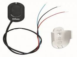 Ditec  ZENKW2 Handzender tweekanaals rolling code 433Mhz in zwart of wit, voorbekabeld voor externe aansluiting  (HO)