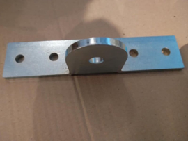 Beugels voor houten poorten. (op de poort-vleugel zelf) per 2 stuks. Art 0403  (QU)