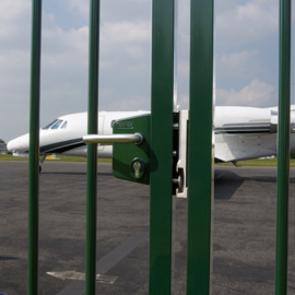 Locinox Industrieel poortslot opbouw - profiel 30-50 mm - krukken 3006M en cilinder - RAL6005 Art. nr. LAKQ3030U2L6005  (TH)