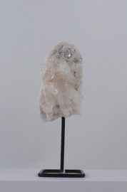 Bergkristal op standaard