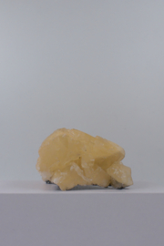 Gele calciet stuk