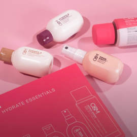 O&M Jet Set Hydrate Essentials Travel Box