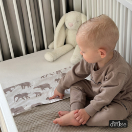Ledikantdeken Elephants met wafelstof licht taupe