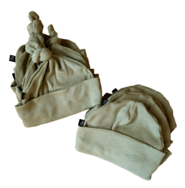babymutsje olijf groen