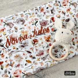 Swaddle floral white