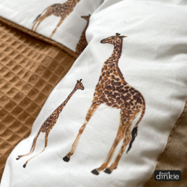 Babynestje giraf getekend/ wafel camel zonder deken