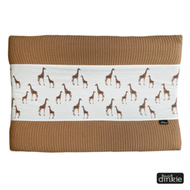 Aankleedhoes Girafjes wafelstof camel
