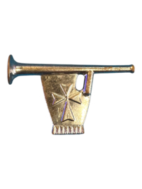 Trompet met riddervlag zilver- Muziekinstrument vintage