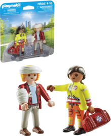 Paramedicus met patiënt - 71506
