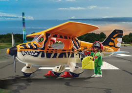 Air Stunt Show Tiger Propeller Plane - 70902