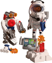 ESA Astronaut met Robot - 72014