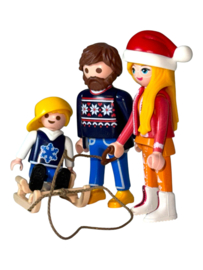 Winter pret - familie sleetje rijden