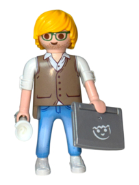 my happy Serie 9 man 11 kranten schrijver / journalist