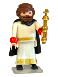 my happy Serie 5 man 1 priester