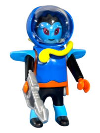 serie 24 man Alien