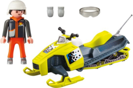 Sneeuwscooter - 9285