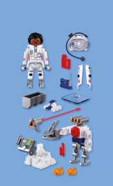 ESA Astronaut met Robot - 72014