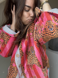 The tiger jacket pink