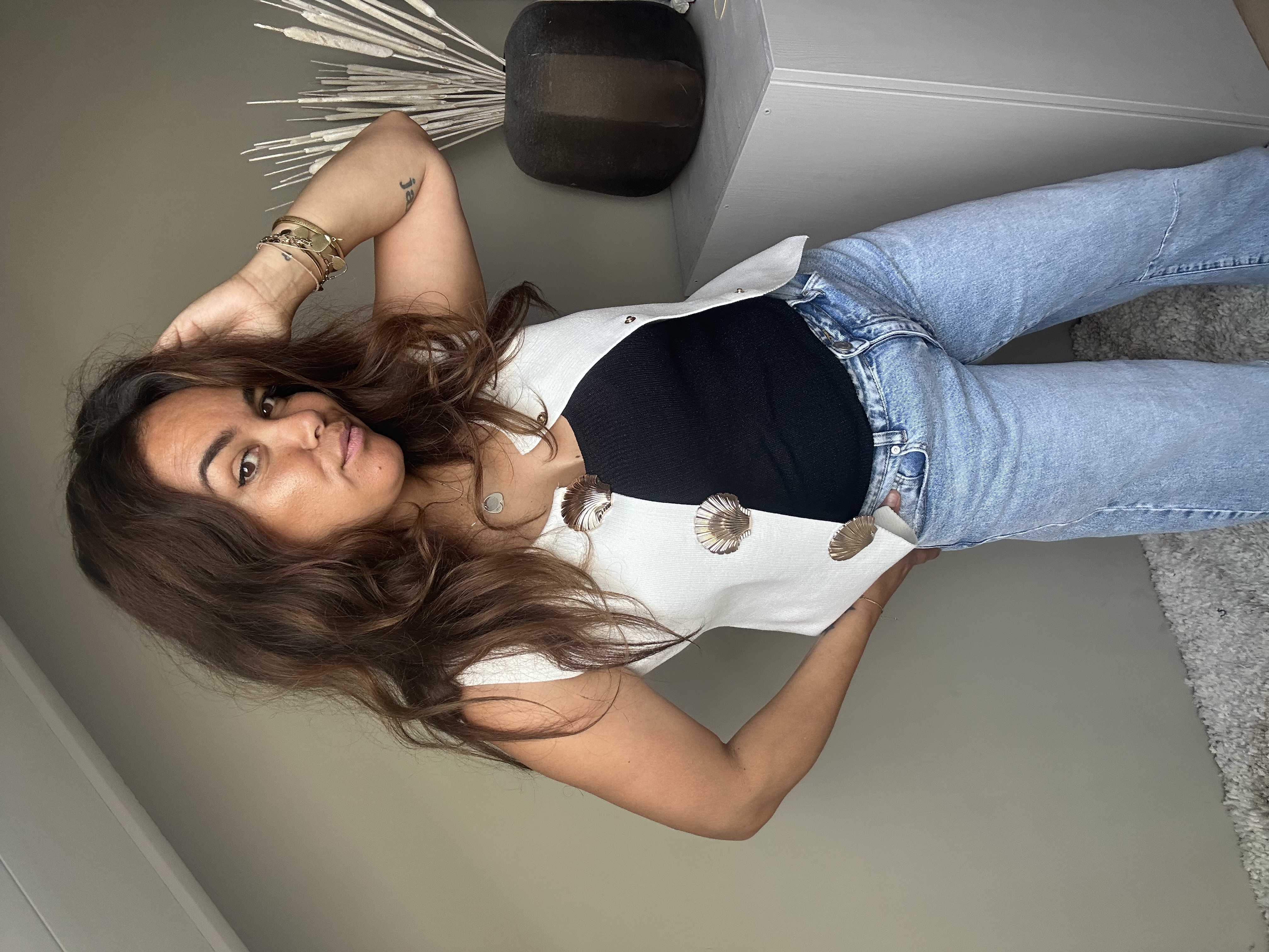 White Shell gilet