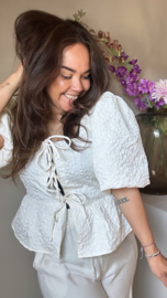 Crème flower blouse