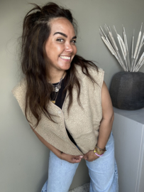 Beige teddy gilet