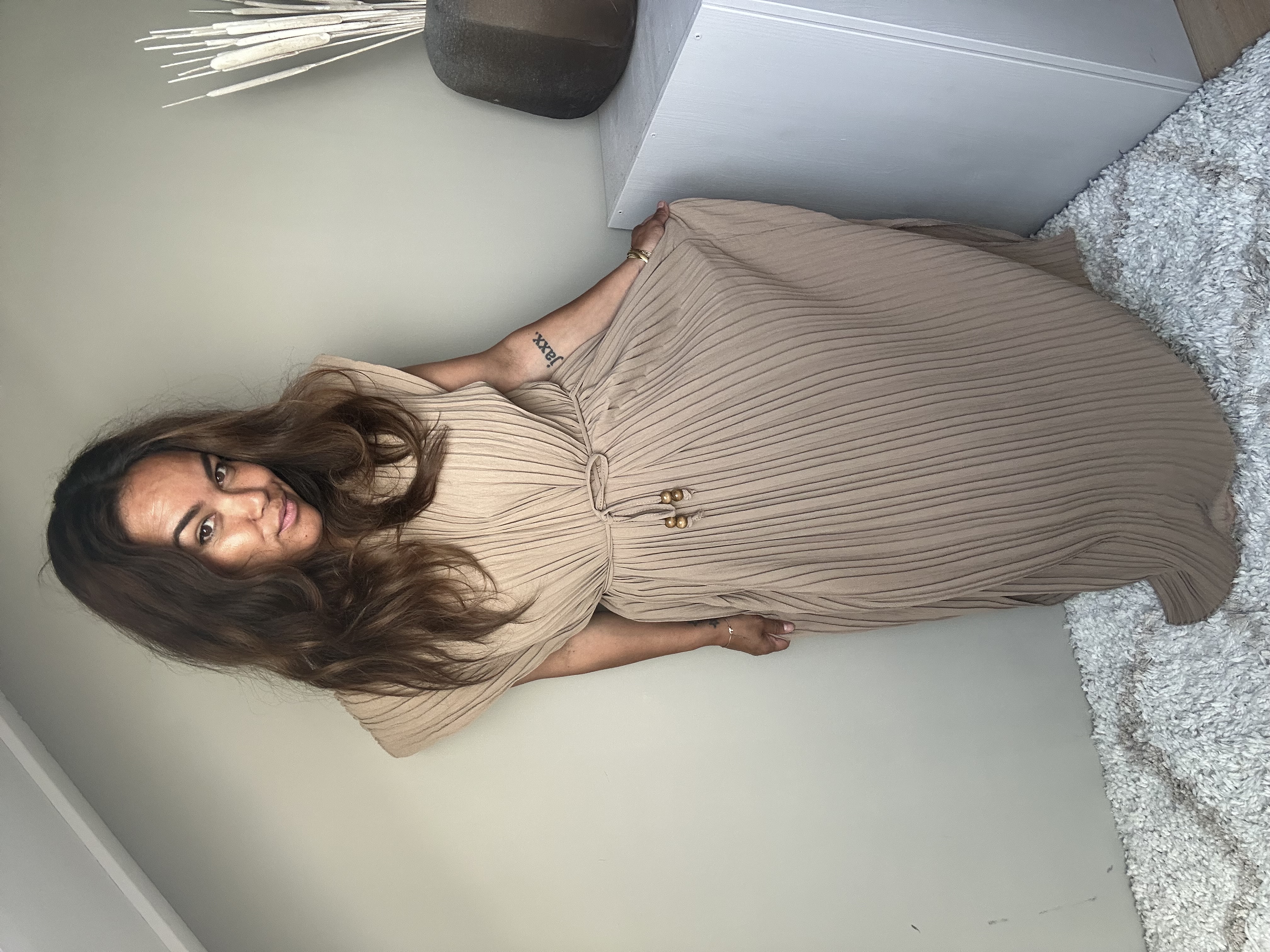 Leslie dress camel