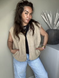 Beige teddy gilet