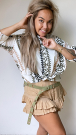 Green suède belt
