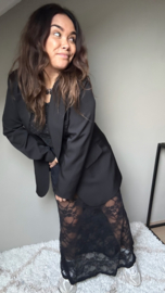 Lace skirt