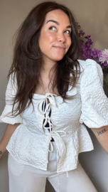 Crème flower blouse