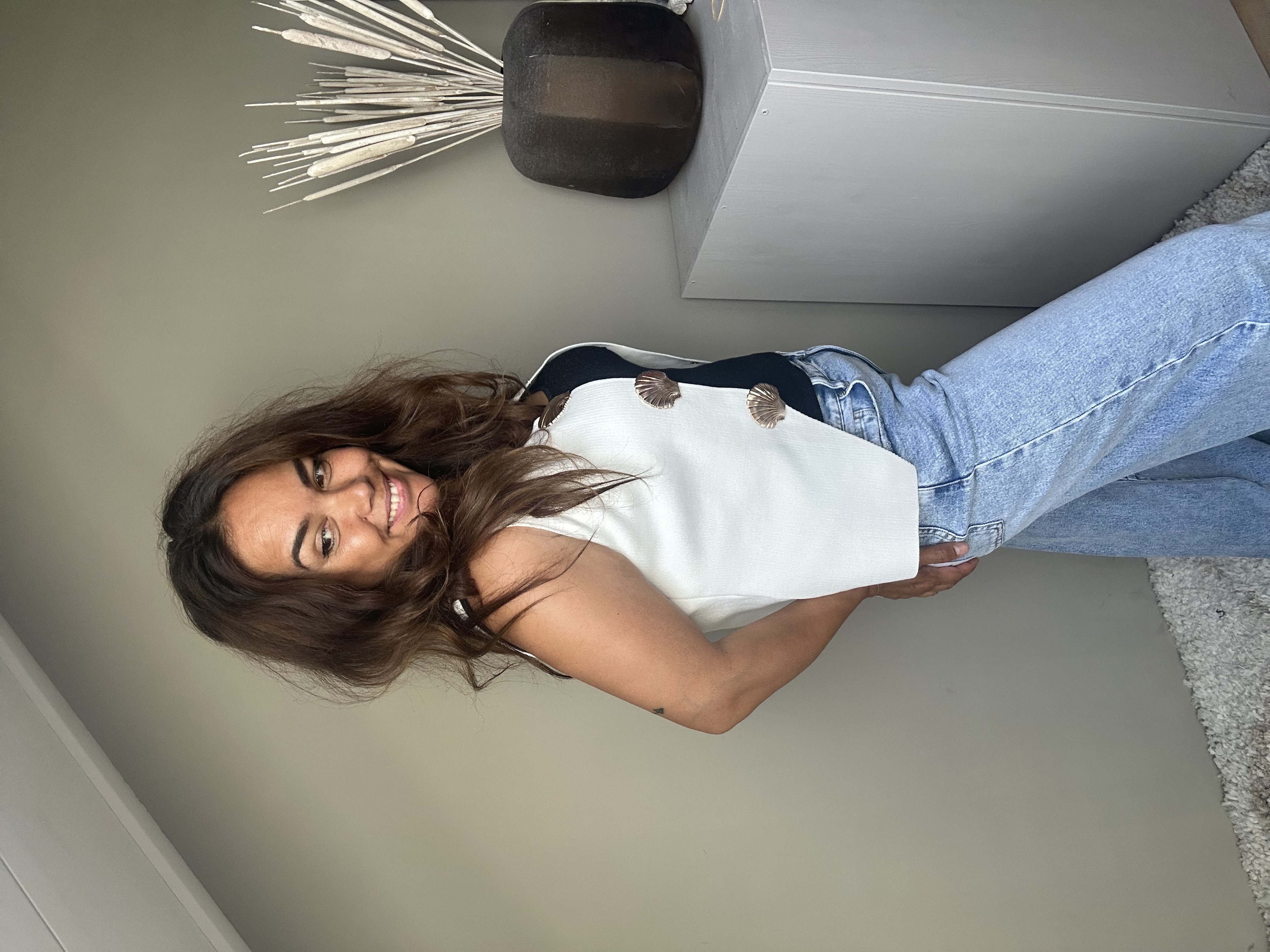 White Shell gilet