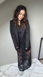 Lace skirt