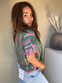 Green eye shirt