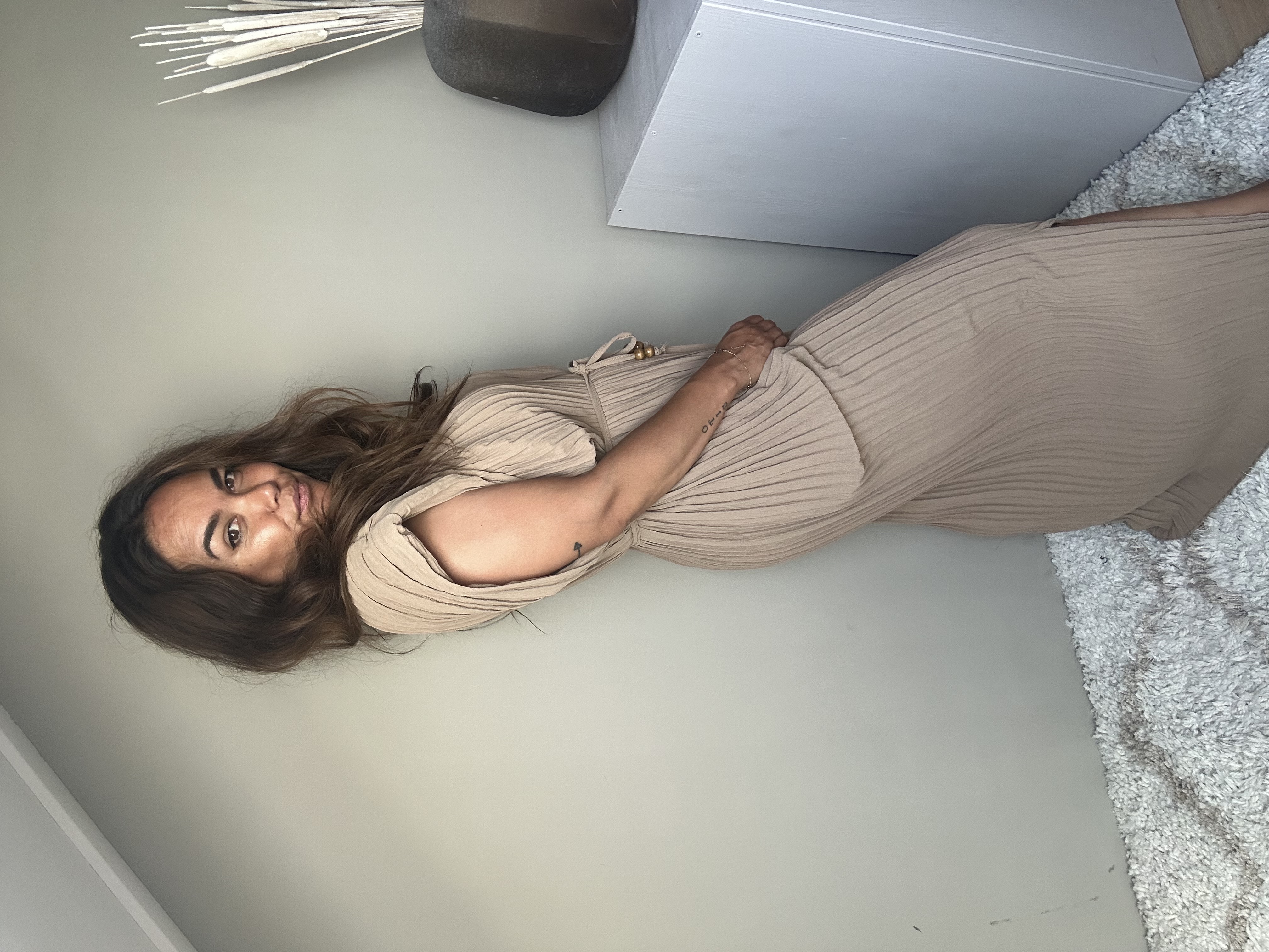 Leslie dress camel
