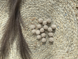 Pompom beige 15 mm