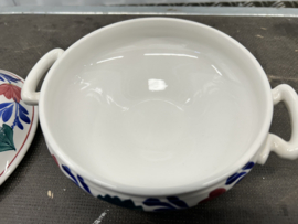 Dekschaaltje van het kinderservies