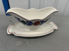 Schenkkannetje behorende bij kinderservies , topstaat