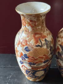 Sierlijke paar Japanse Imari vaasjes