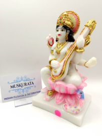 Saraswati beeld