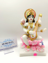 Saraswati beeld