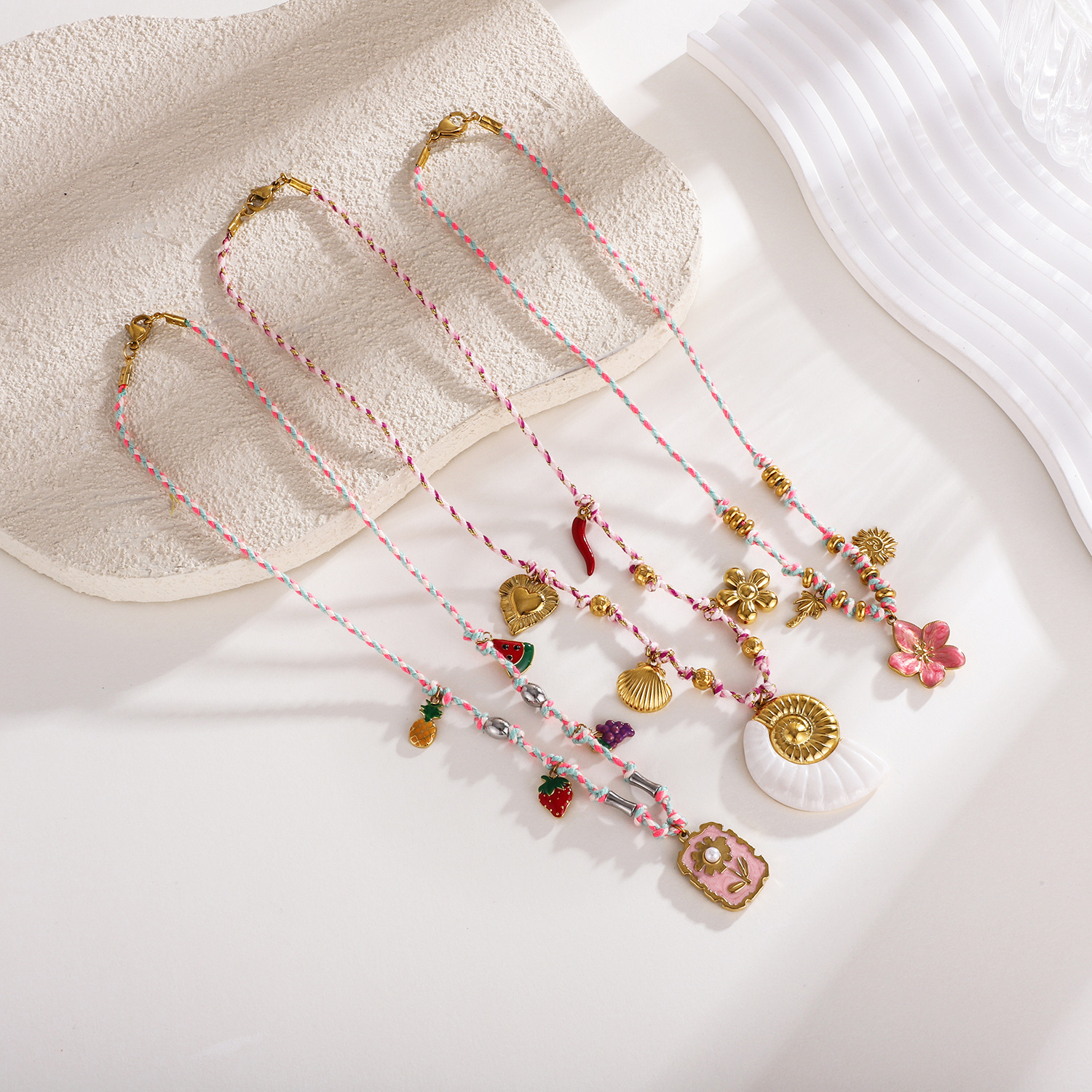 PINK FLOWER NECKLACE