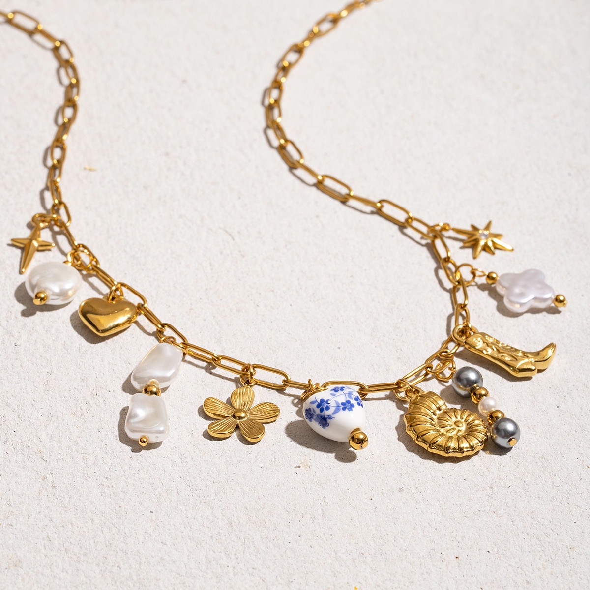 BLUE BLISS NECKLACE