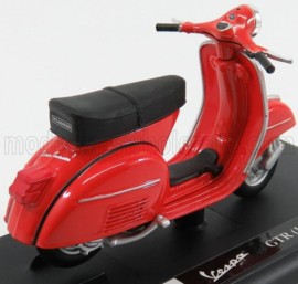 MAISTO - 1/18 - PIAGGIO - VESPA 125 GTR 1968 - RED MOTORCYCLE