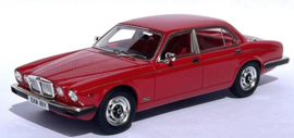 MATRIX SCALE MODELS - 1/43 - JAGUAR - XJ6 SIII 4.2 1979 - DAMSON RED LIMITED EDITION (02-11-2024)