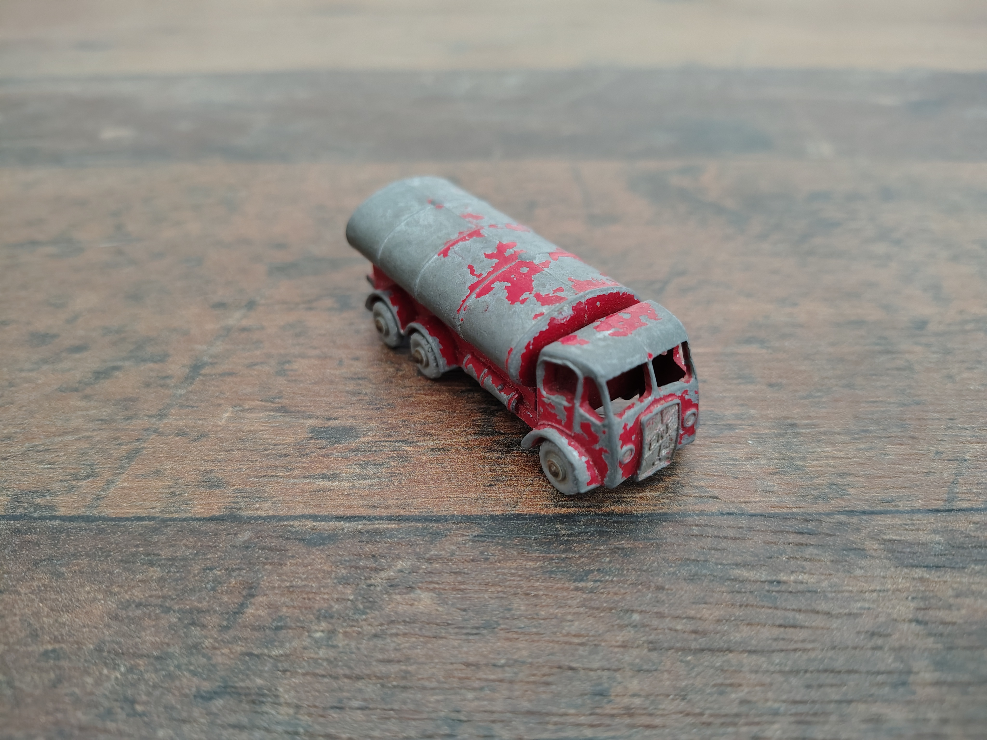 Erf Truck/ Tankwagen/ Esso/ 1955/ Lesney / Matchbox