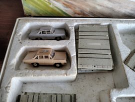 Racebaan 4000/ 2x Opel Diplomat/ Faller AMS/ Slotcar