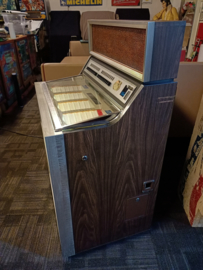 Seeburg Goldenjet (1970) jukebox SOLD !!!