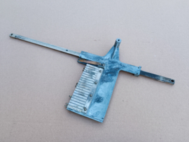 Bracket/ Mechanism (Seeburg Trashcan 147/148)