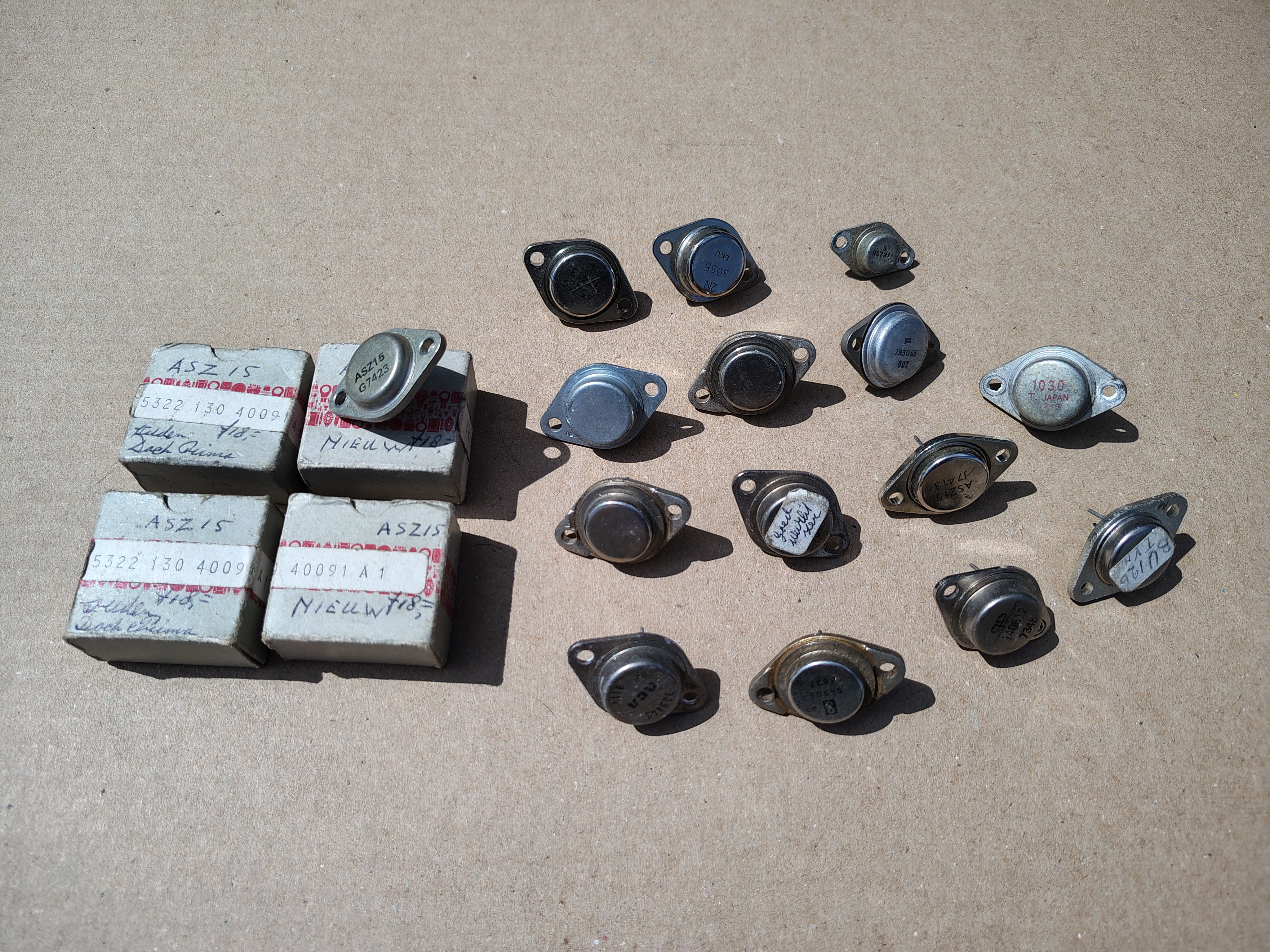 Output Transistors/ amplifier (jukebox)