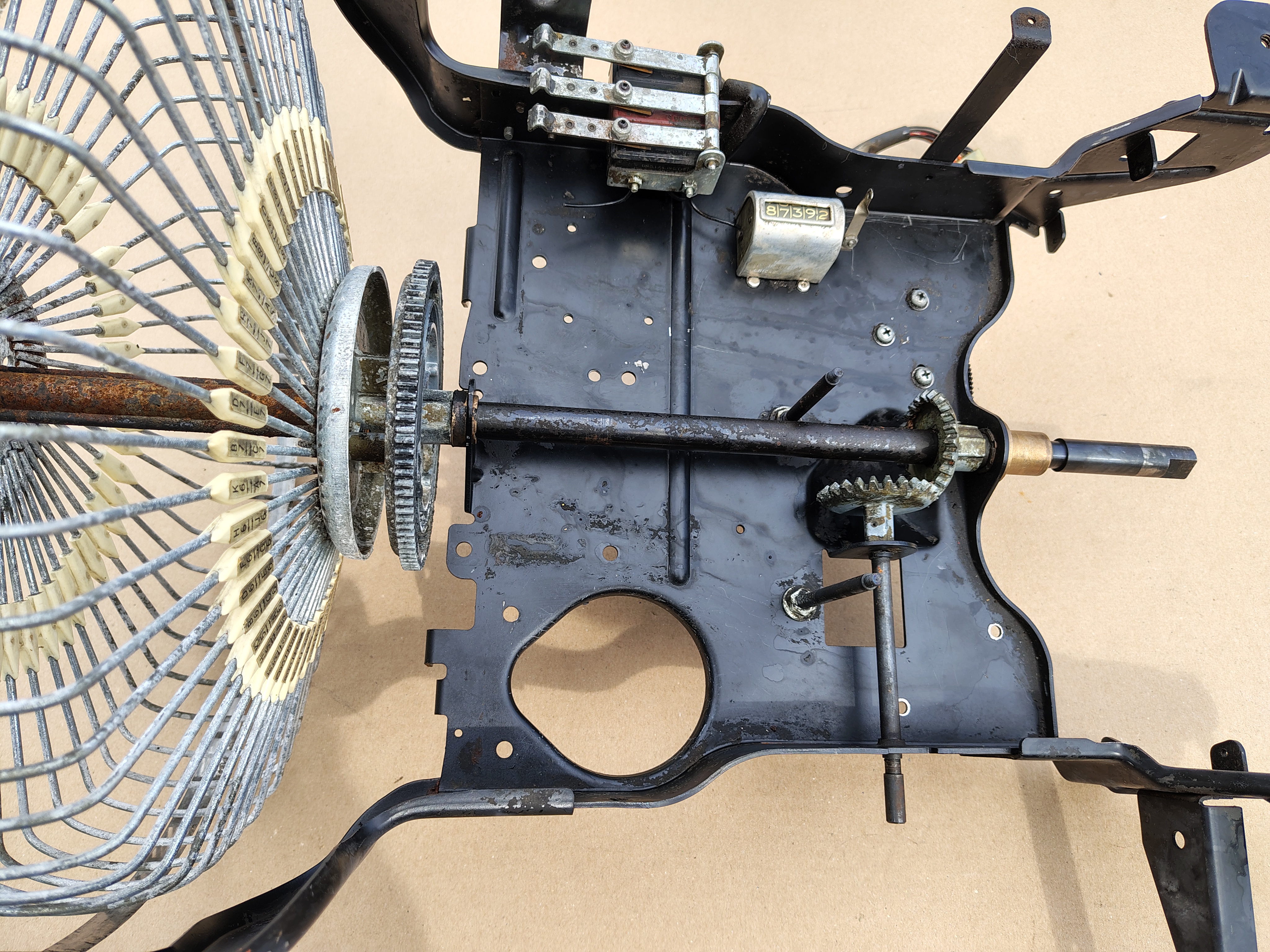 Mechanism/ Basis + Carrousel (Rock-ola 414/ Capri II (1964)